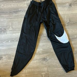 Nike sweat pants size medium